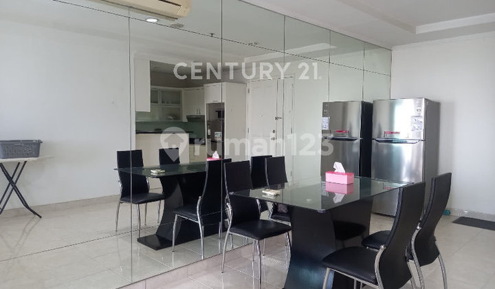 Apartemen  French Walk MOI Tower Lourdes Bagus Lantai Tinggi