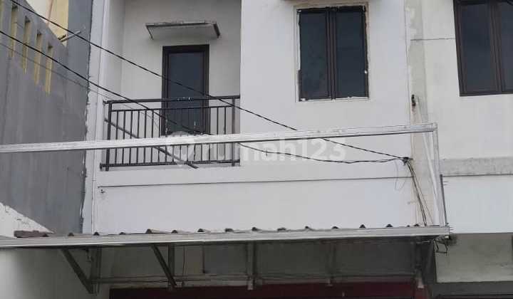 Disewakan Cepat Ruko 3 Lantai Di Harapan Indah 1, Bekasi