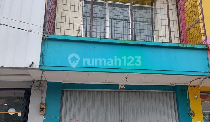 Disewakan Ruko 2,5 Lantai Lantai di Boulevard Hijau Harapan Indah Bekasi