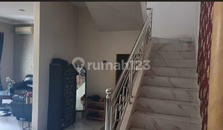 Quick Sale Negotiable Until Deal House Boulevard in Harapan Indah Bekasi City 2