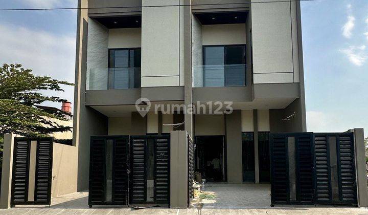 Dijual Rumah 2 Lt Baru Gress Tenggilis Mejoyo Dekat Ubaya 1