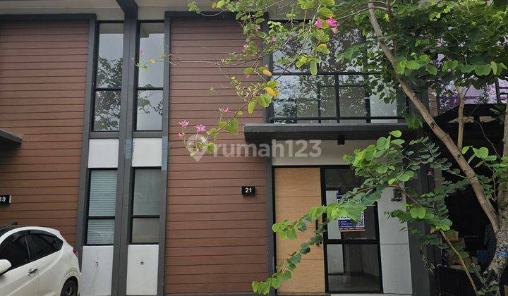 Rumah 2 Lantai 3 Kamar Tidur Harga Terjangkau Di Lippo Karawaci  1