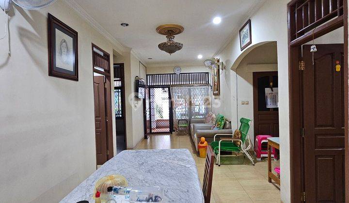 Rumah asri 1.5 lantai di Palem semi karawaci tangerang  2