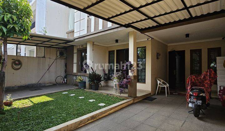 Rumah Besar 2 Lantai Lokasi Strategis Di Lippo Karawaci  2