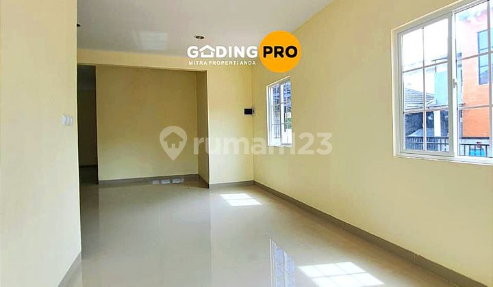 Dijual Rumah Siap Huni Posisi Hoek di Villa Melati Mas 2
