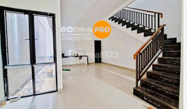 Rumah Bangunan Baru Model Minimalis Modern di Melati Mas 1