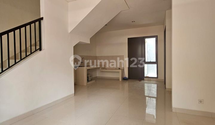 For Quick Sale House In Bsd City Cluster Regentown 2
