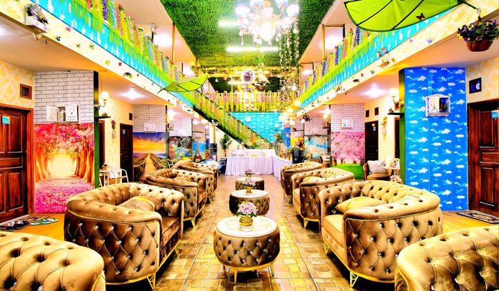 For Sale: Sky Garden 'Kostel' (Boarding House & Hotel) with 50 Rooms in Buah Batu, Bandung. 1