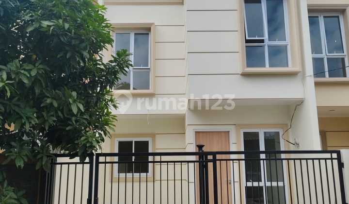 Dijual Rumah Bangunan Baru 2 Lantai di Gading Serpong Sektor 7 A