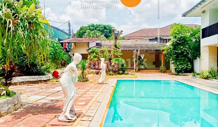 For Sale Luxury House Nearly 1000 Square Meters in Lebak Bulus Cilandak South Jakarta