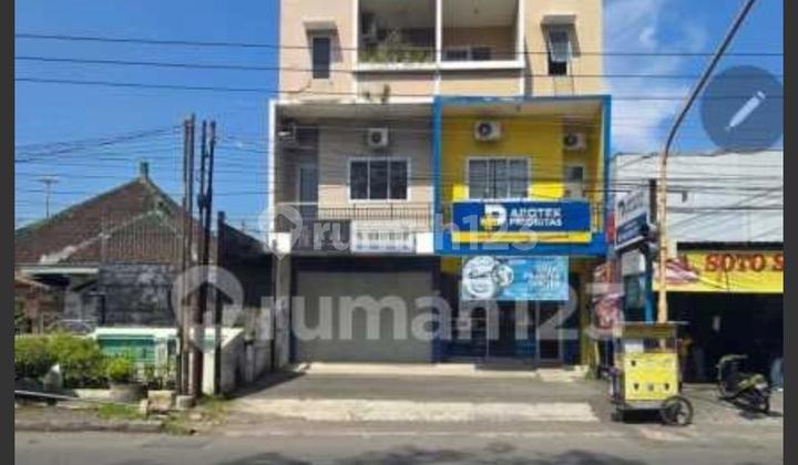 Ruko Strategis Pusat Kota Surakarta Luas 127M2