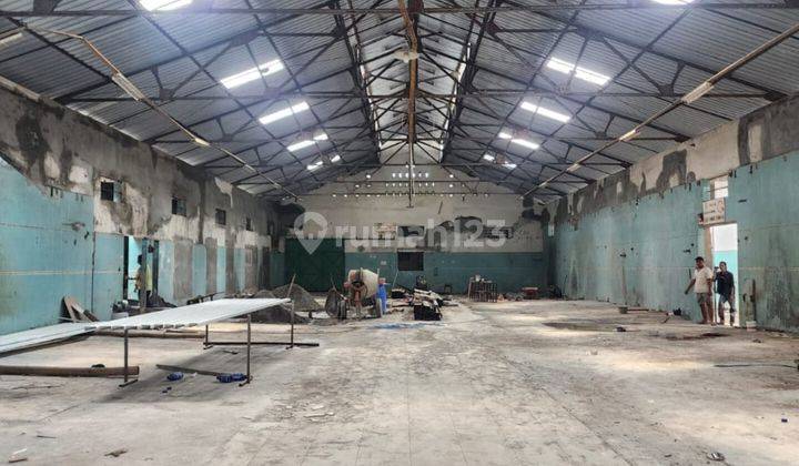 Disewakan gudang industri lokasi jebres luas 4000m BU! 2