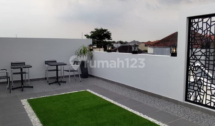 Rumah Mewah Minimalis Lokasi Banjarsari,Solo Luas 144M2