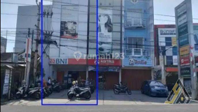 Disewakan Ruko Strategis 3 Lantai Luas 233m2 Lokasi Gentan,sukoharjo  2