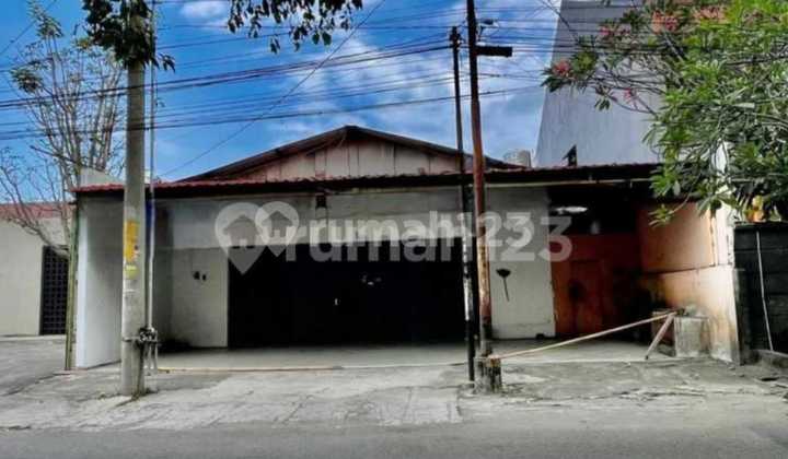 Super Strategic Warehouse on Slamet Riyadi Street Solo 400m2
