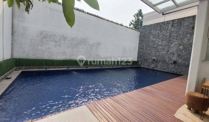 Rumah Dijual Mewah Ada Pool di Kebayoran Residence Bintaro Jaya 2