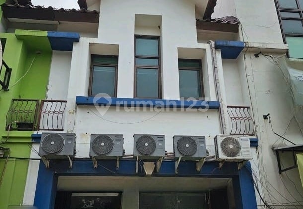 Shop House for Sale, Excellent Strategic Location, Ready for Office Use in Bintaro Sector 7