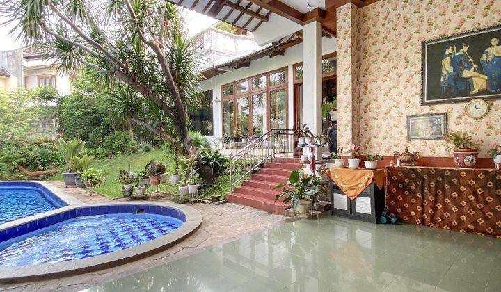 Murah Banget Rumah Dijual Ada Taman Dan Kolam Renang Cantik di Cirendeu Tangerang Selatan 1