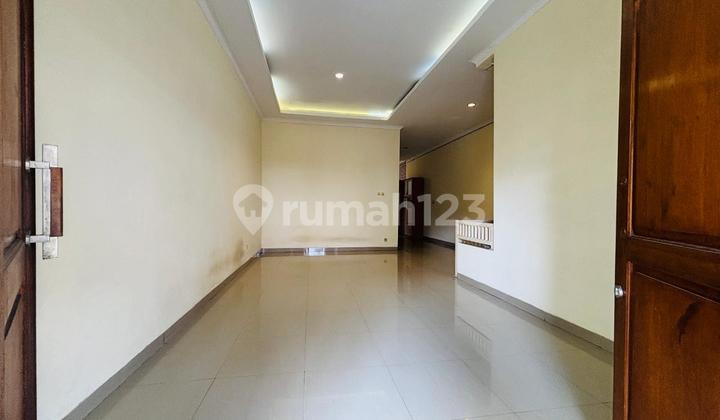 Very Cheap House For Sale Cheap Nice in Villa Bintaro Regency South Tangerang