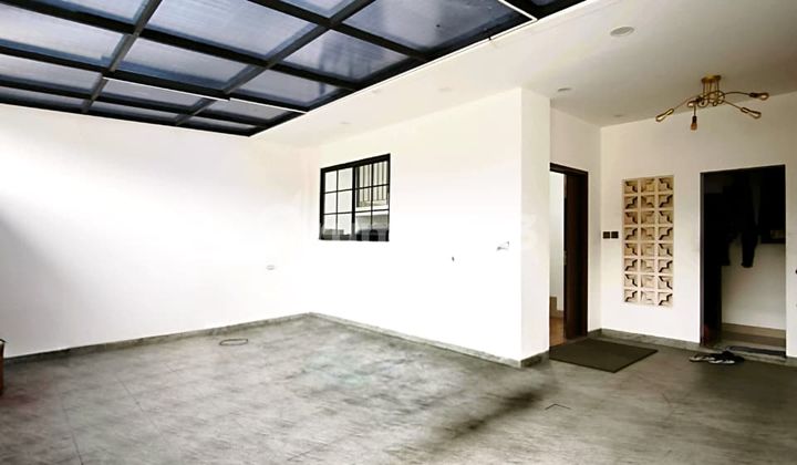 Exclusive Boarding House for Sale, Nice 3 Floors, Cheap in Cipete, Kebayoran Baru, South Jakarta 2