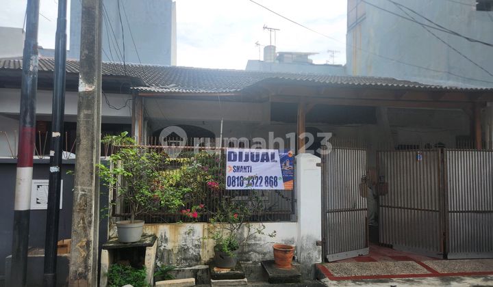 Rumah Tua di Sunter.lokasi Sangat Strategis