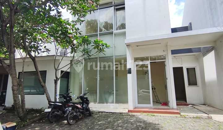 Commercial House by the Roadside