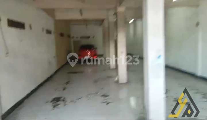 BU! Rumah 2 Lantai 7 Kamar di Tegal – Akses Tol Dekat, SHM, Harga Hanya 1,8 Miliar 2