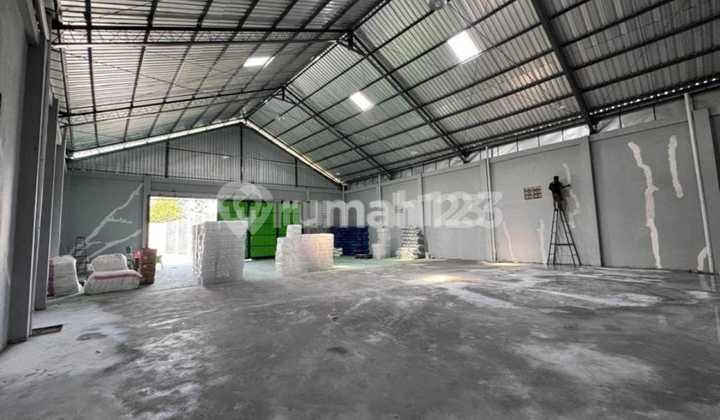 Red Zone Industrial Warehouse Location Mojosongo,Solo Area 712m2