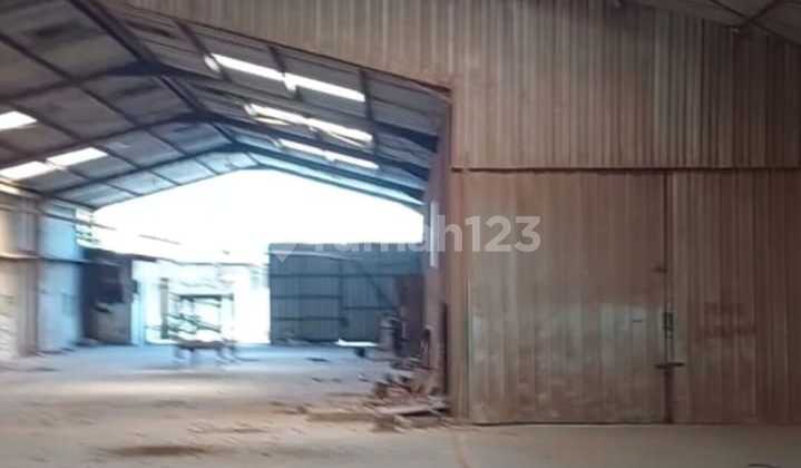 Former Furniture Warehouse in Super Strategic Industrial Zone Juwiring, Klaten, Area 2800m2