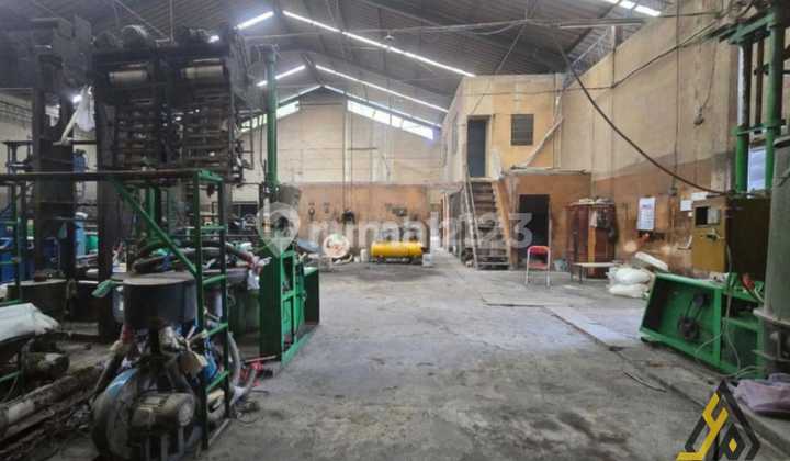 Dijual gudang strategis lokasi Jebres luas 2023m 1
