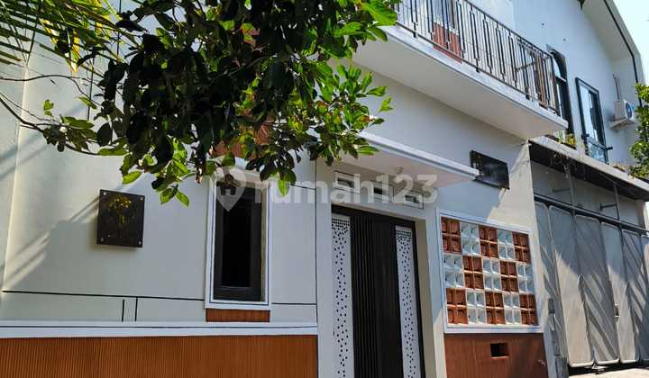 For Sale Exclusive Super Strategic Boarding House in Solo, Area 105M2 New