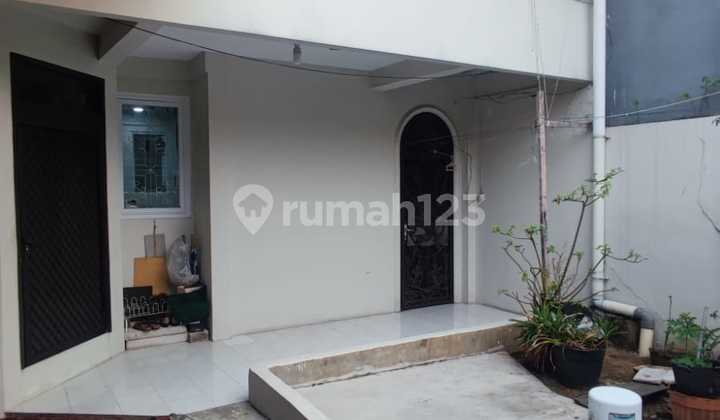 Rumah Muara Karang Blok 9, Jakarta Utara 2