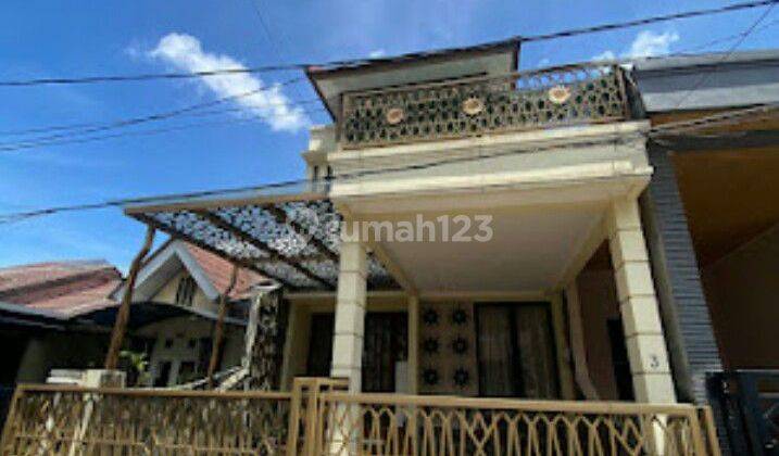 Rumah Cantik Taman Royal 3 Cipondoh Tangerang 2