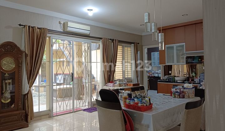 Rumah Mewah Sutera Olivia Alam Sutera 