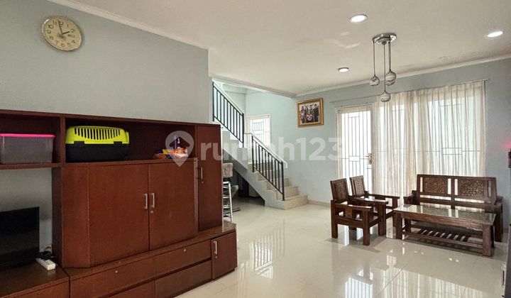 Beautiful Lavaletta Modern Land House