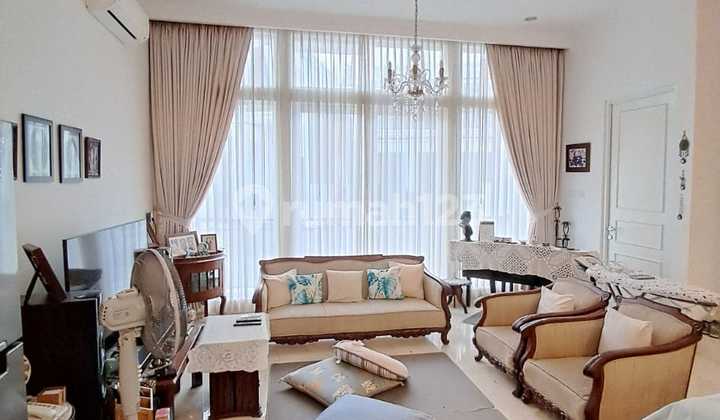 Rumah Bagus 3 Lantai Madja Residence Joglo Meruya Jakarta Barat