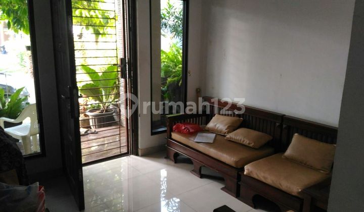 Rumah 3 Lantai Bagus Cluster Fedora Graha Raya Bintaro Tangerang 2