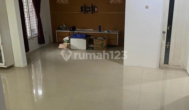 Jual Cepat 2 Lantai Rumah Cluster Carissa Graha Raya Tangerang 2