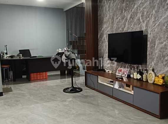 Di Jual Rumah Blok E Villa Melati Mas Serpong 2