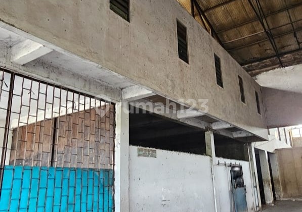 Dijual Gudang Lokasi Super strategis hanya 50 meter dari jalan raya DAAN MOGOT dan MURAH, SHM