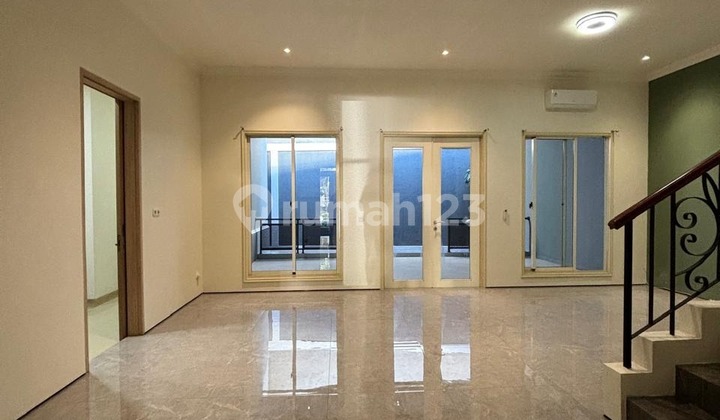 Dijual Rumah Gading Serpong Pondok Hijau Golf, Tangerang