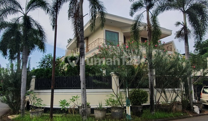 For Sale Nice House Semi Furnished Puri Indah, West Jakarta
