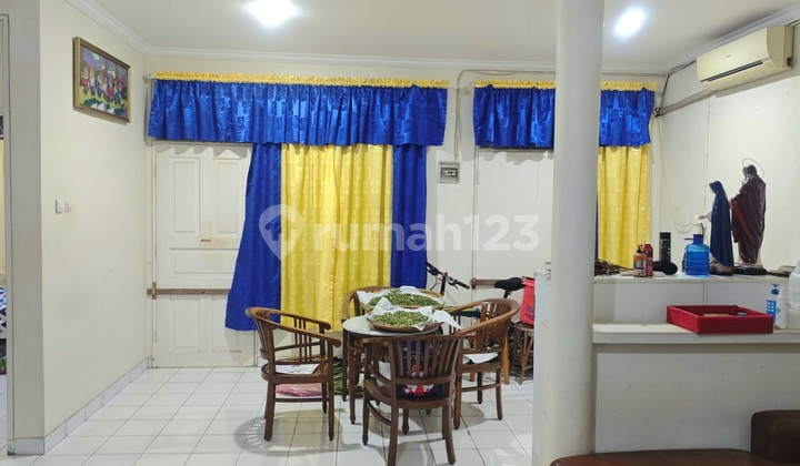 Jual Butuh Rumah 1.5 Lantai Di Villa Melati Mas