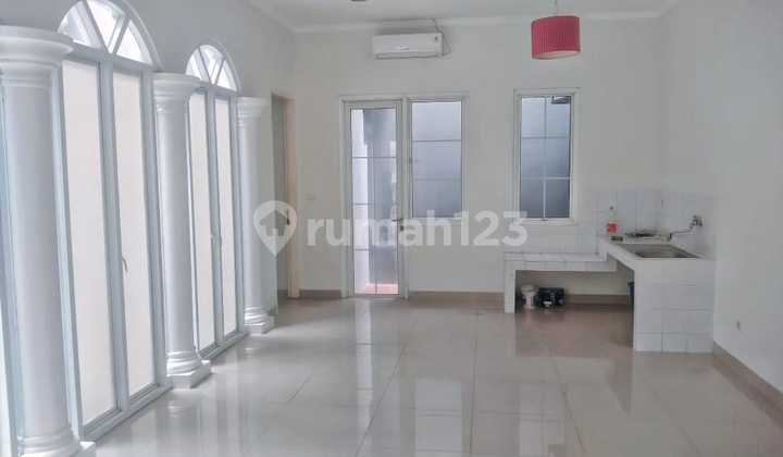 Gading Serpong, Alicante Cluster Gading Serpong - 2-Story Ready-to-Live House - Bonus 3 AC Units