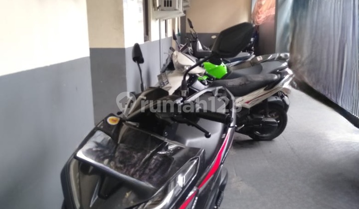 Rumah Kost Di Jl. Tomang.- Grogol Jakbar - 64 Kamar Selalu Full Krn Sangat Strategis U/ Mahasiswa Dan Karyawan Rumah Kost Di Jl. Tomang.- Grogol Jakbar - 64 Kamar Selalu Full Krn Sangat Strategis U/ Mahasiswa Dan Karyawan