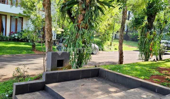 For Sale The Green Bsd - Blossom Ville - Rumah 2 Lantai Hoek - Sangat Asri dan Terawat 2