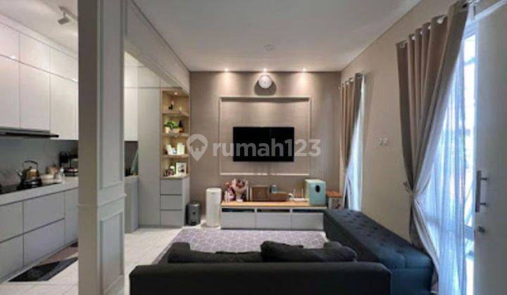 Rumah 2lt Di Malibu Village Gading Serpong. Full Renov & Full Furnished. Siap Huni 1