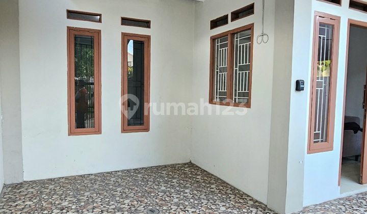 Di Jual Cepat Graha Bunga - Graha Raya Bintaro - Rumah 2 Lantai Full Renov 2