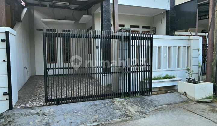 Di Jual Cepat Graha Bunga - Graha Raya Bintaro - Rumah 2 Lantai Full Renov Di Jual Cepat Graha Bunga - Graha Raya Bintaro - Rumah 2 Lantai Full Renov