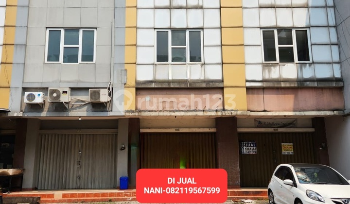 Cheapest!!!! For Sale: Golden Boulevard BSD Shop House - 2.5 Floors - Very Strategic Location Cheapest!!!! For Sale: Golden Boulevard BSD Shop House - 2.5 Floors - Very Strategic Location